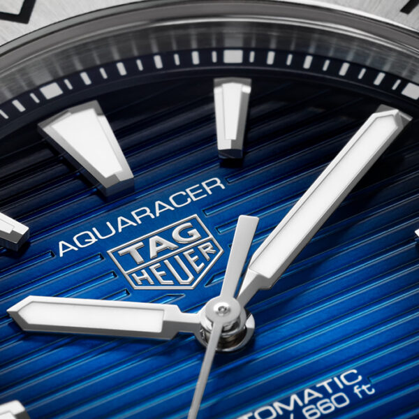 WBP2111.BA0627 - AQUARACER PROFESSIONAL 200 40 MM